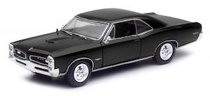 New Ray NR-71853 1/24 1966 Pontiac GTO Hard Top