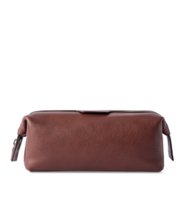 Clothing: Farrier Washbag - Whiskey