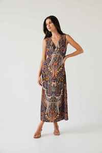 Menswear: TUESDAY Set Dress DPaisley