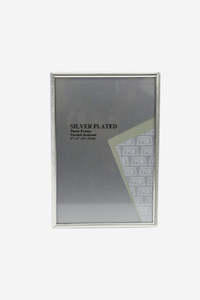 Slim Ribbed Silver Picture Frame - 6x4