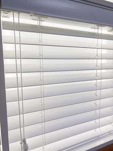 Wooden-Venetian-blinds – SkyCurtain