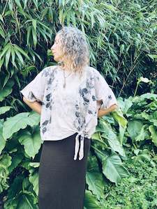 Clothing: Feijoa Top ~ Linen ~ XL+