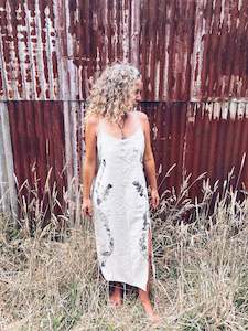 Clothing: Knotweed White Strappy Dress - S/M