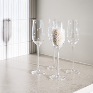 The Perfect Pearl Champagne Flute- Set of 4 Clear