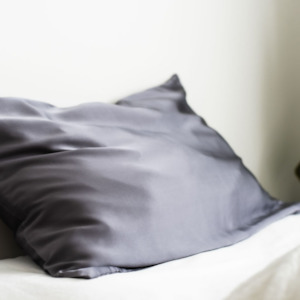 Pure Silk: 100% Pure Silk Pillowcase - Charcoal