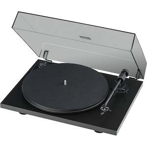 Pro-Ject Primary E Turntable with Ortofon OM Cartridge