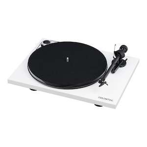 Pro-Ject Essential III Phono Turntable with Ortofon OM10 Cartridge