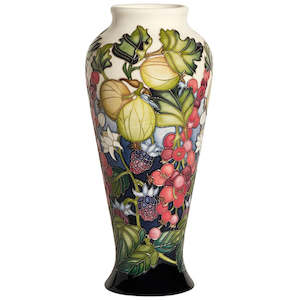 Collectable: Chawton Fruit Garden Vase 122/8 Limited Edition