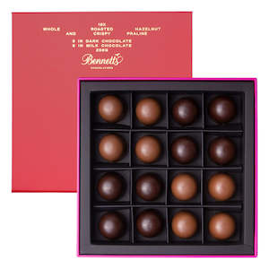 Christmas Edition Whole Roasted Hazelnut & Praline 16 Piece