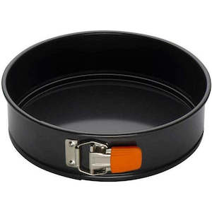 Le Creuset: Springform Round Cake Tin 24cm