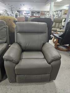 Floor covering: Molly Manual Recliner Graphite