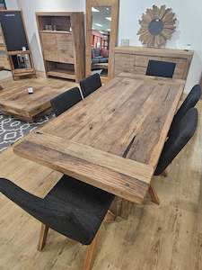 Dandou Dining Table 2.2