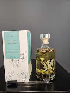 White Rose & Jasmine Bath & Body Oil