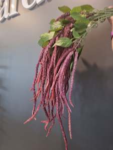 Floor covering: Amaranthus Spray Burgundy