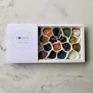 Chocolate: Selection of 24 Chocolate Bonbons