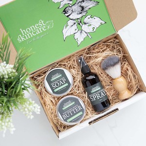 Kawakawa Shaving Kit - Soap, Shave Butter, Aftershave Spray and Shaving Brush