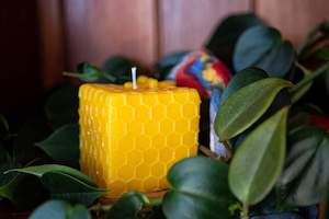 Square Beeswax Candle – 6 cm high