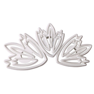 Craft material and supply: Tulip Flower 3 pc Sugar Craft Cutter Set