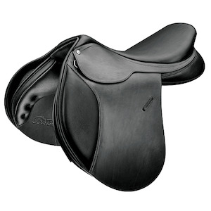 Sporting equipment: Bates Caprilli Close Contact Saddle with Classic Luxe Leather