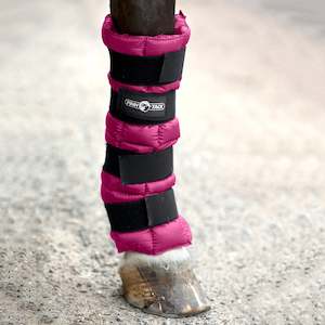 Sporting equipment: Horze Maximus Cooling Wraps (Single)