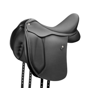 Sporting equipment: Wintec 500 Dressage Saddle