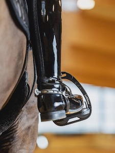 Sporting equipment: LeMieux Vector Balance Stirrup