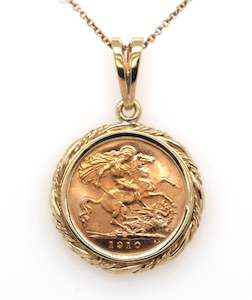 Split Bail Twisted Rope Half Sovereign Pendant Mount