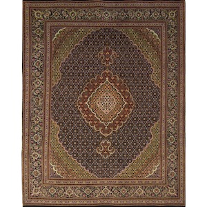 Fine Hand-knotted Tabriz Persian Rug 157cm x 205cm