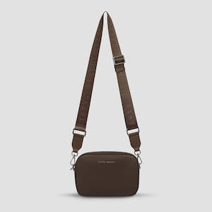 Status Anxiety: Plunder Bag With Webbed Strap - Cocoa