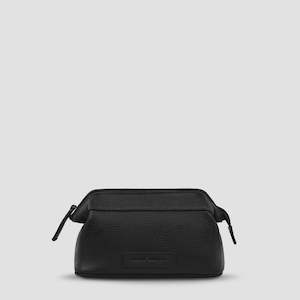 Thinking Of A Place Toiletries Bag - Black