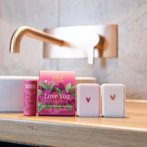 Homewares: We Love You Floral Mini Gift Set