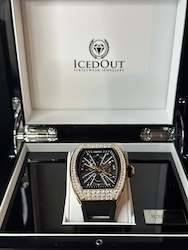 IcedOut Elite Baguette Watch - gold