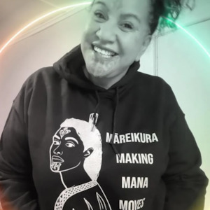 Māreikura Mana Moves Hoodie