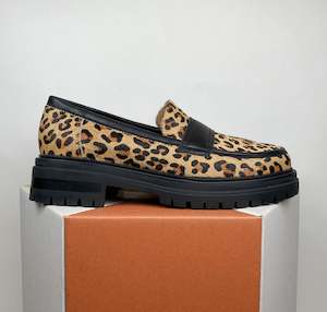 Mollini atlanta Leopard sizes 36, 37