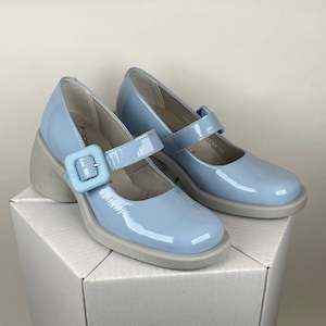 last pair 40 Fly London Huvi sky blue