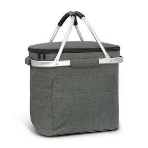 Handbag manufacturing: Iceland Cooler Basket