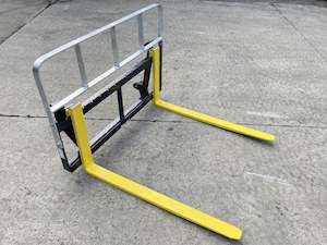 End Of Season Easter Sale: Light weight Euro hitch pallet forks for compact tractor 1000KG