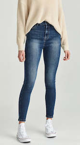 Junkfood Jeans: Bowie Ankle Grazer Jean -Dark Blue