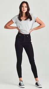 Junkfood Jeans: Bowie Ankle Grazer Jean -Black