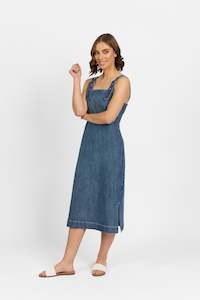 Knewe: Academy Dress -Mid Wash