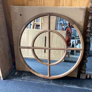 Furniture: Villa Round Mirror