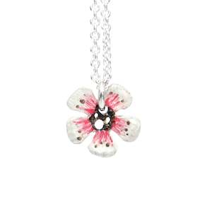 Design services: Manuka Flower Necklace