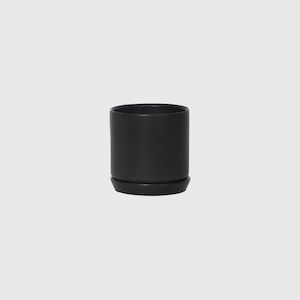 Oslo Planter Jet Black – Small