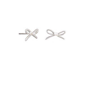 Silver Penny Bow and Pearl Studs