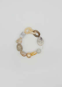 Furniture: Stone Beads Bracelet