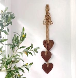 Furniture: Hanging Hearts - Corten Steel