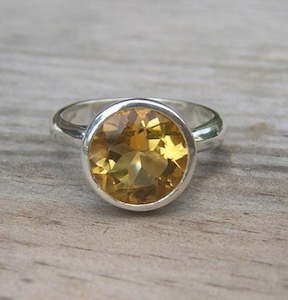 Furniture: Sterling Silver Citrine Ring