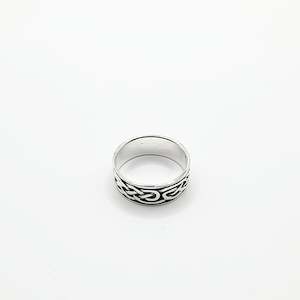 Furniture: Sterling Silver Plaited Ring