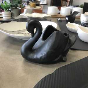 Furniture: Ceramic Swan - Small