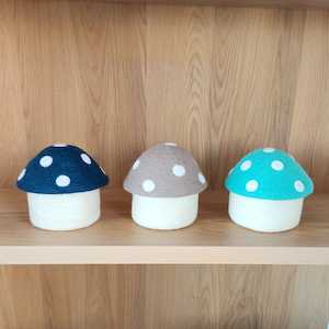 Furniture: Felt Toadstool - large